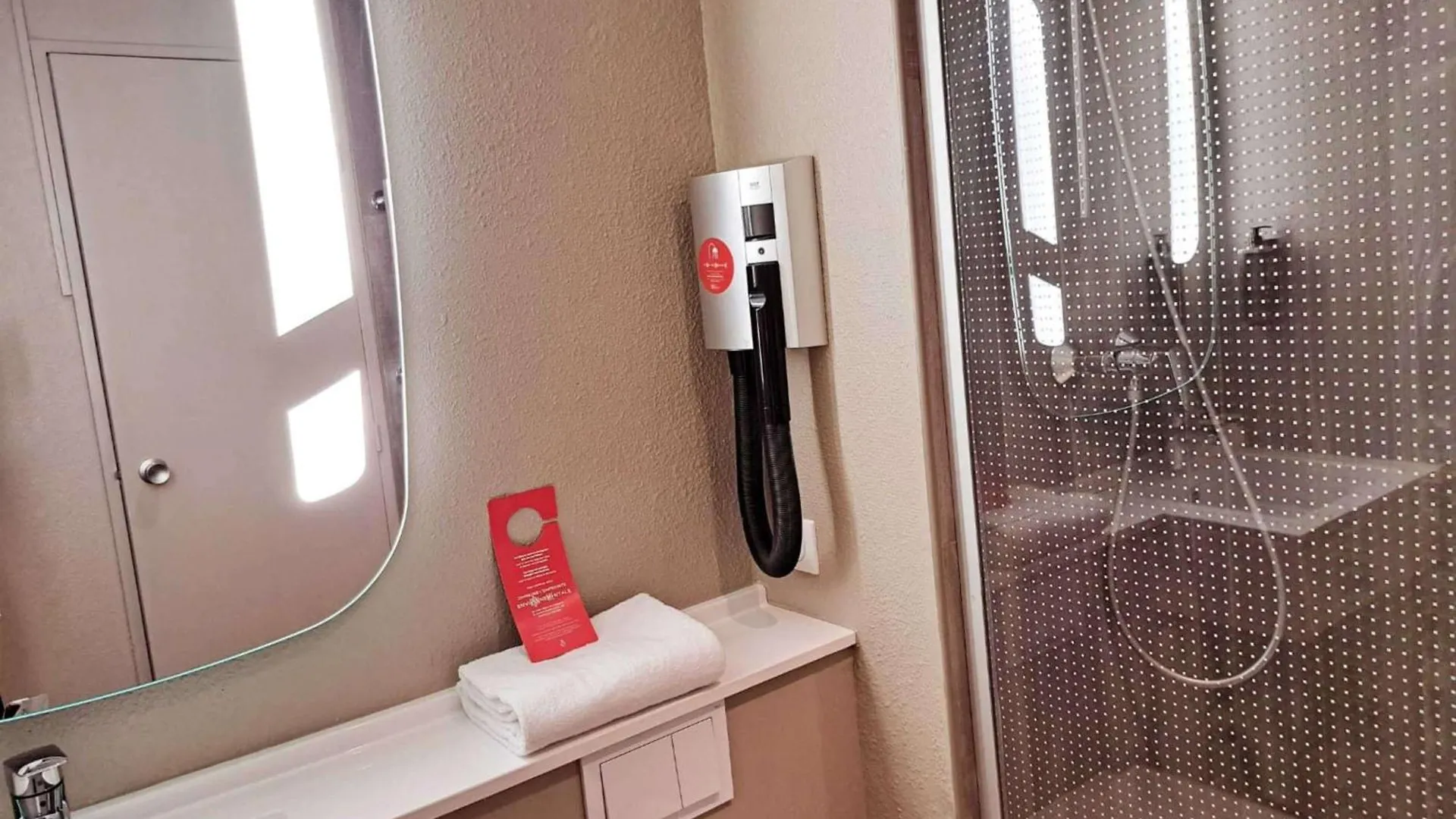 Ibis Toulon La Seyne Sur Mer Hotel